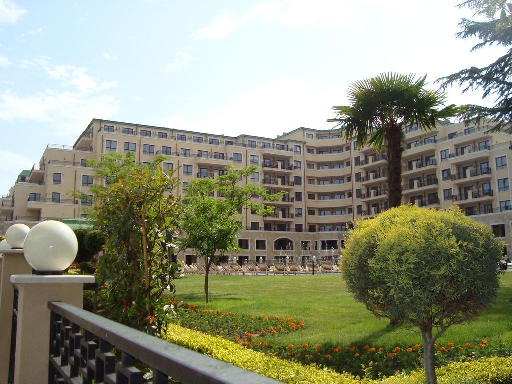 Luxury Apartment Zlatna Kotva غولدن ساندز الغرفة الصورة